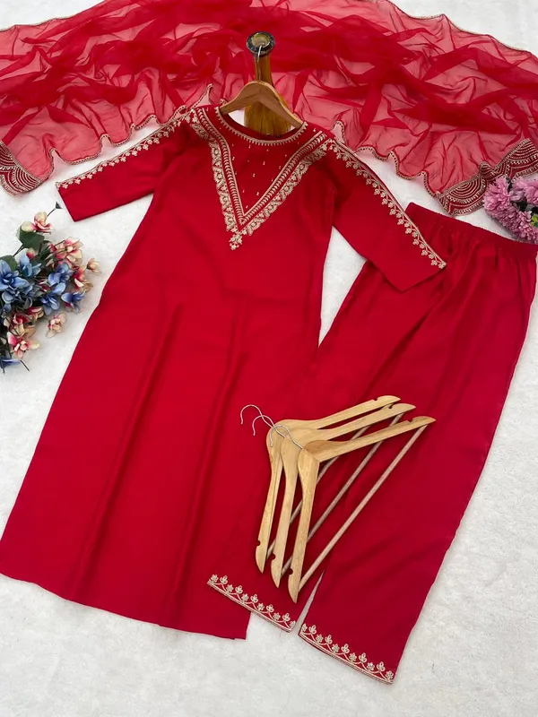 Roman_Fabric_Beautiful_Suit_Set