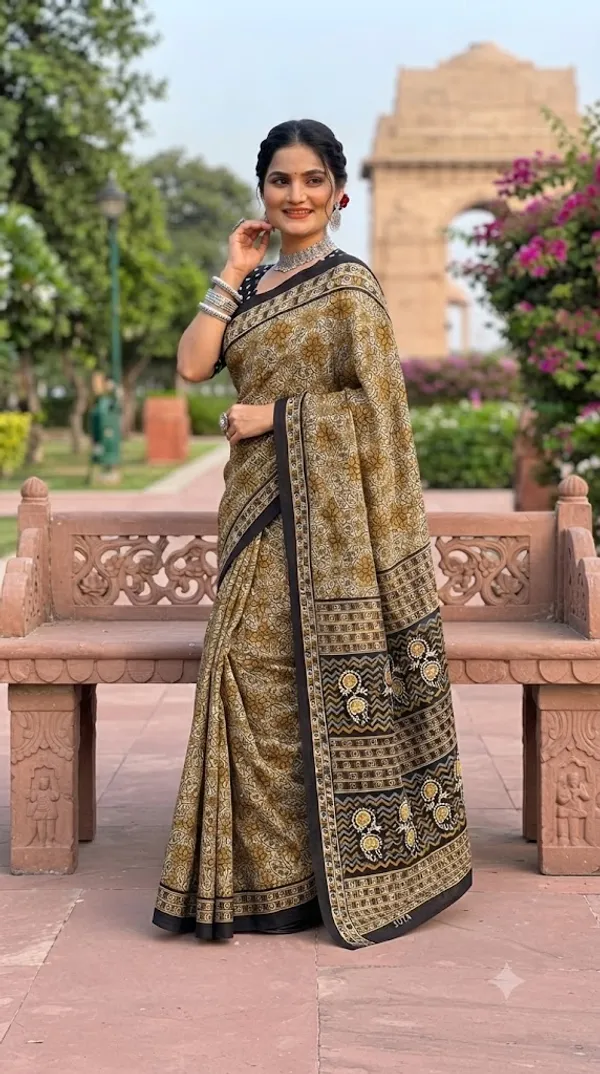 Floral_Print_Cotton_Blend_Saree
