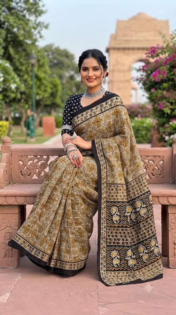 Floral_Print_Cotton_Blend_Saree