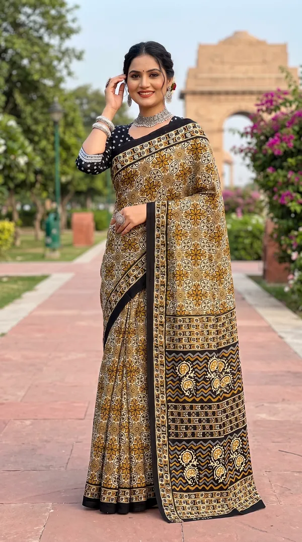 Floral_Print_Cotton_Blend_Saree