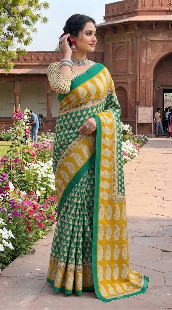 Floral_Print_Cotton_Blend_Saree