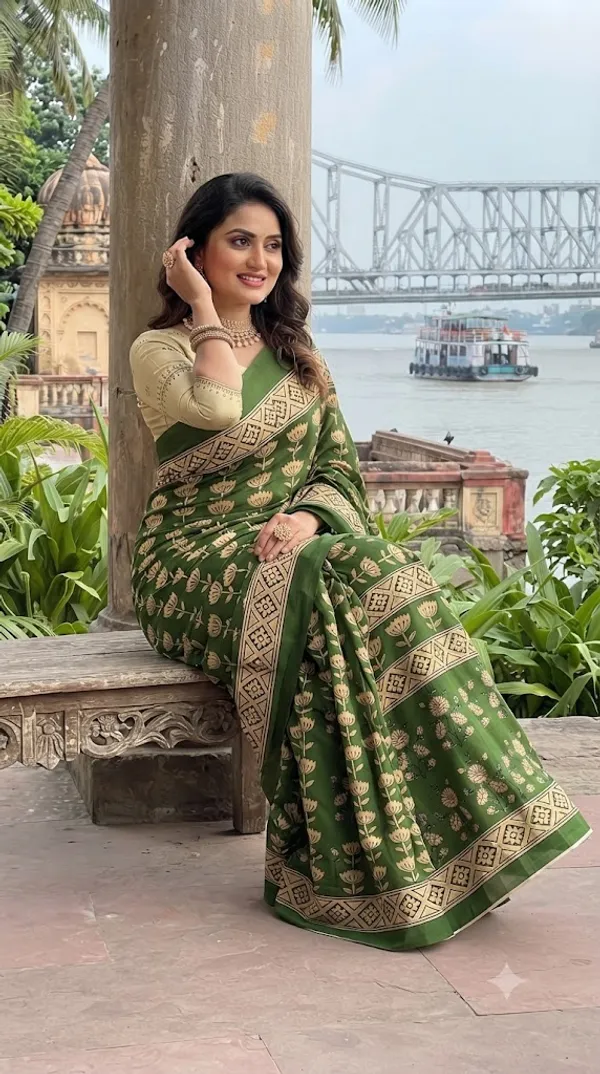 Floral_Print_Cotton_Blend_Saree