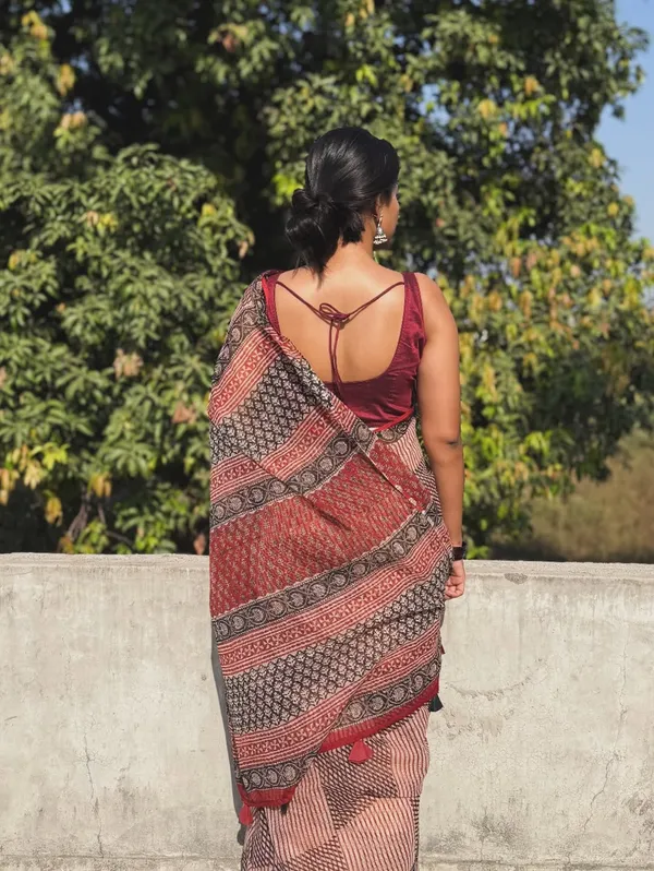 Women_Woven_Saree