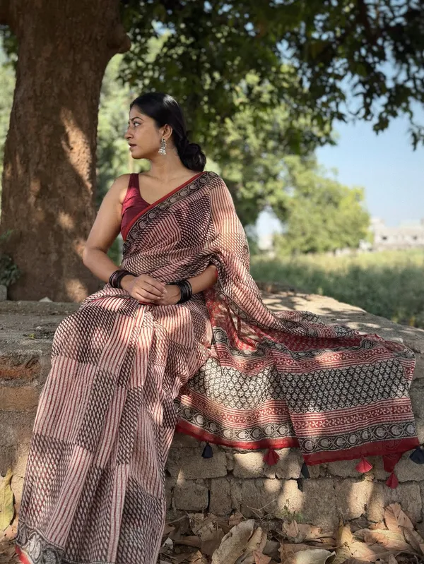 Women_Woven_Saree