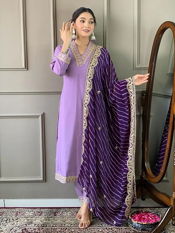 Women_Embellished_Kurta_Set
