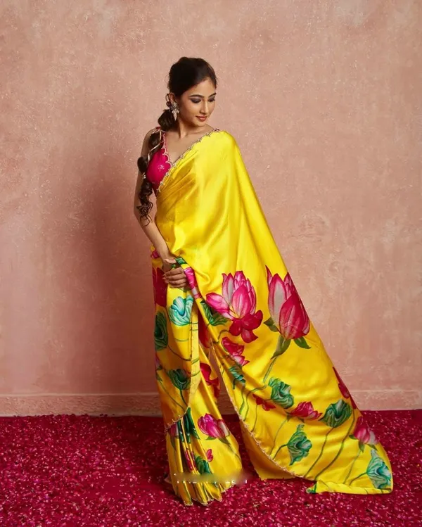 Yellow_Organza_Silk_Saree_For_Women