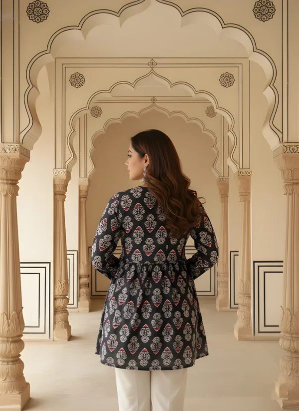 Black_Cotton_Short_Kurti_For_Women