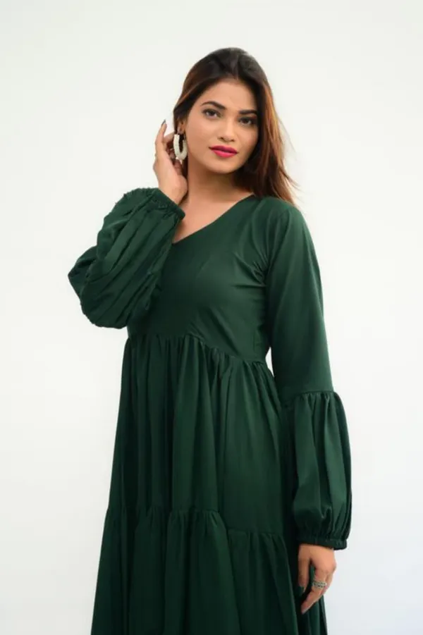 Green_Silk_Gown_For_Women