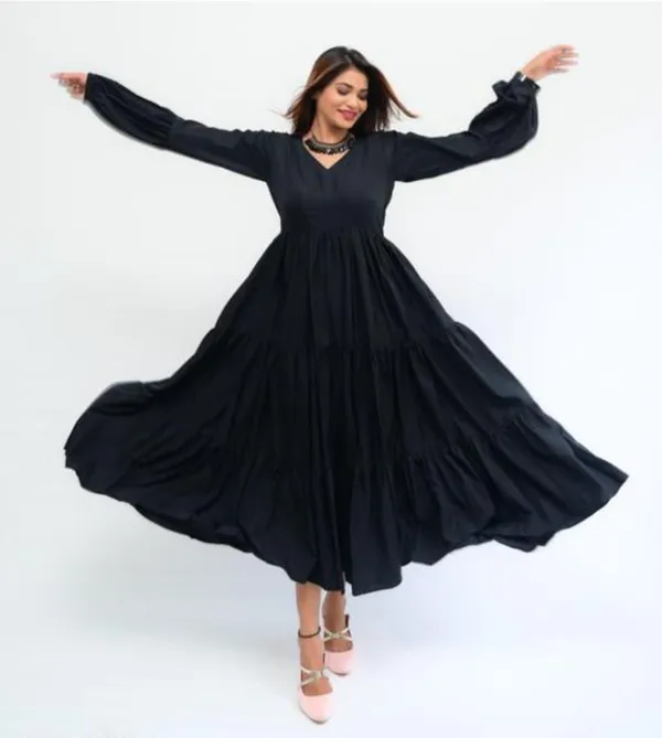 Black_Silk_Gown_For_Women