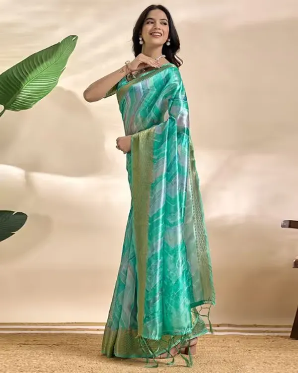 Light_Green_Art_Silk_Saree_For_Women