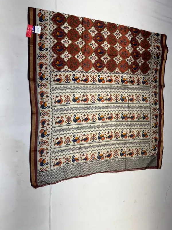 Beige_And_Maroon_Cotton_Kalamkari_Print_Saree_With_Contrast_Border_For_Women