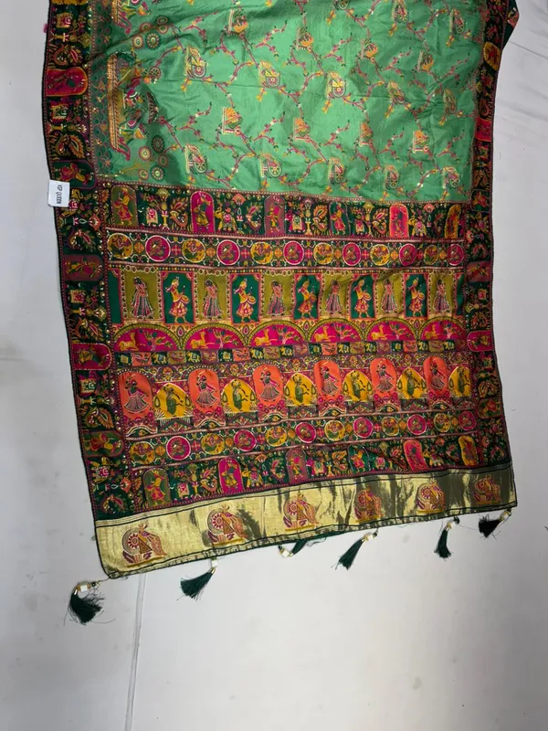 Green_Paithani_Silk_Saree_With_Zari_Border_Peacock_Motifs_For_Women