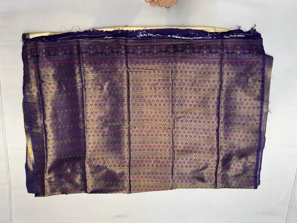 Off_White_Silk_Purple_Zari_Border_Woven_Saree_For_Women