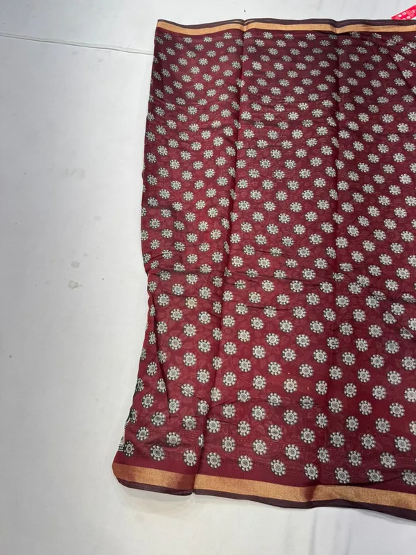 Maroon_Cotton_Printed_Saree_With_Elephant_Peacock_Motifs_For_Women