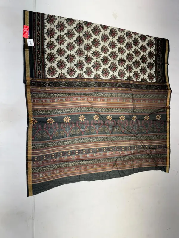 Black_Cotton_Sambalpuri_Ikat_Floral_Border_Saree_For_Women