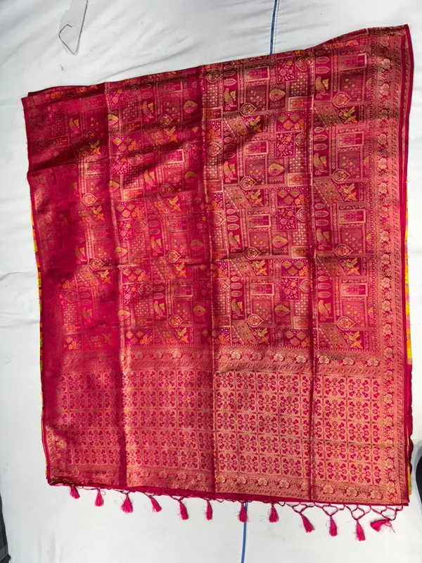 Red_Silk_Banarasi_Golden_Zari_Work_Saree_For_Women
