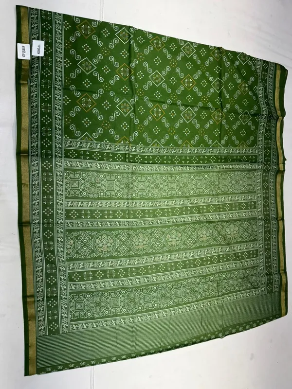 Green_Cotton_Bandhani_Tie-Dye_Golden_Border_Saree_For_Women