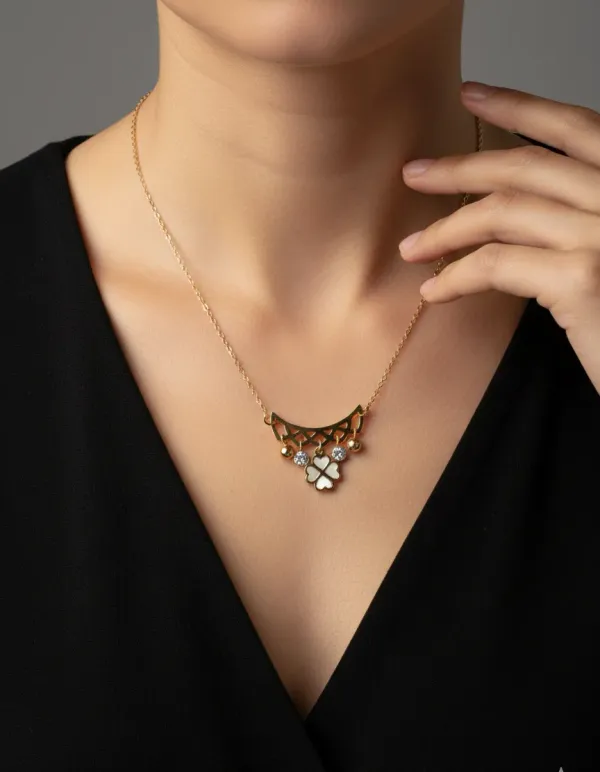 18K_Gold_Plated_Clover_Charm_Necklace