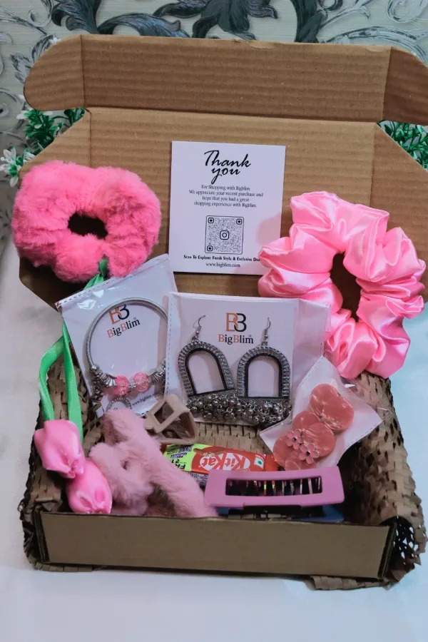 Lovely_Goodies_Bundle_Pink_Accessories_Jewelry_Gift_Box_Random_Colour