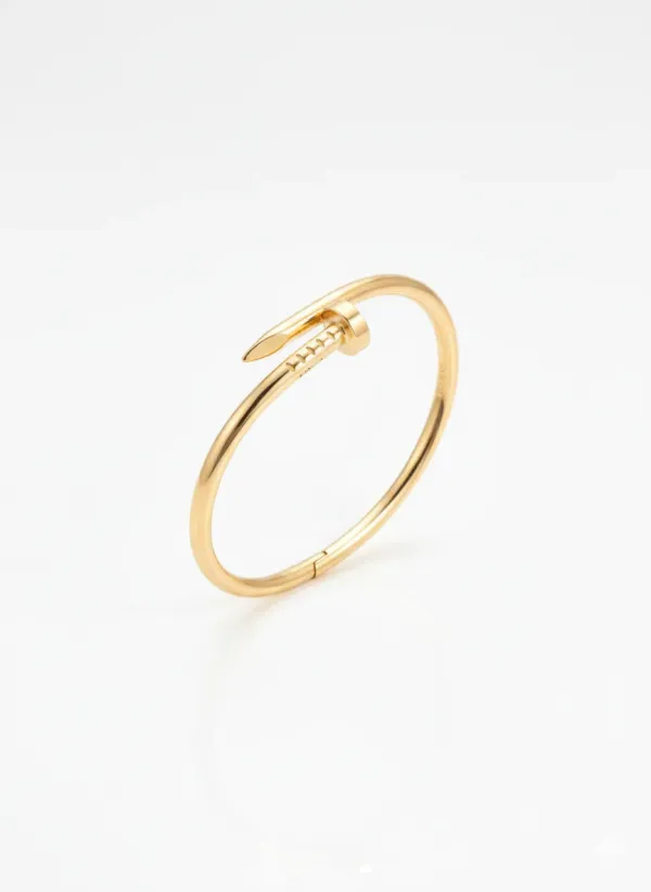 Premium_Gold_Plated_Nail_Design_Bracelet_For_Women