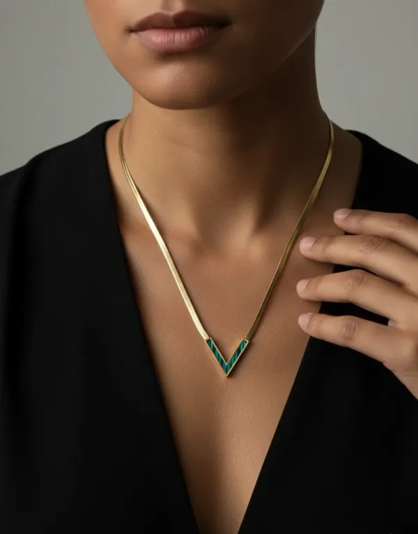 18K_Gold_Plated_V_Shape_Pendant_Necklace