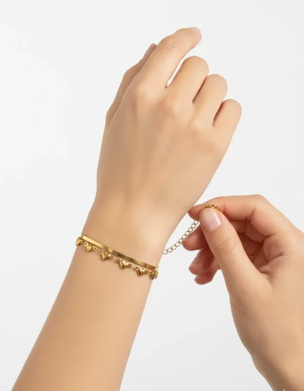 Gold_Plated_Heart_Charm_Bracelet_For_Women