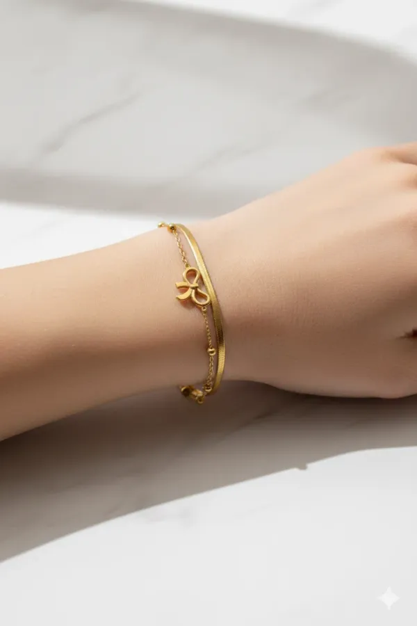Gold_Plated_Heart_Charm_Bracelet_For_Women