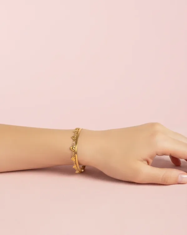 Gold_Plated_Heart_Charm_Bracelet_For_Women
