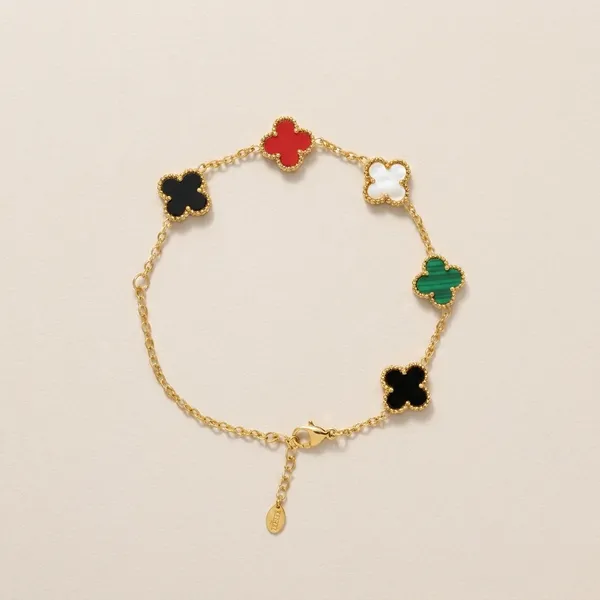 Dual_Clover_Charm_Bracelet_18K_Gold_Plated_Anti_Tarnish