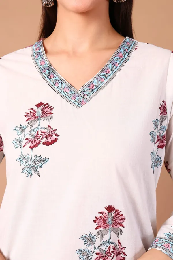 Cotton_Hand_Block_Printed_V_Neck_Tunic_With_3/4_Sleeves