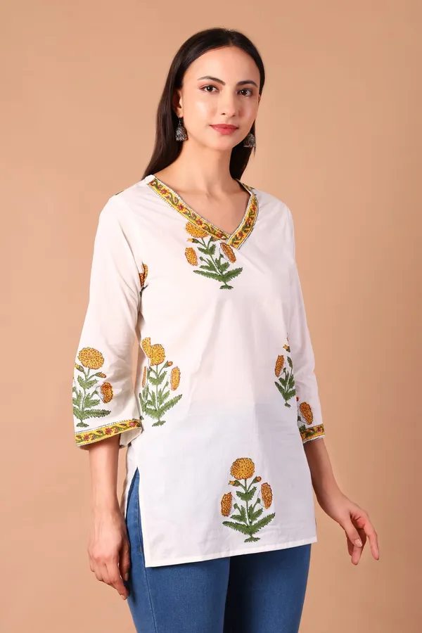 Cotton_Hand_Block_Printed_V_Neck_Tunic_With_3/4_Sleeves