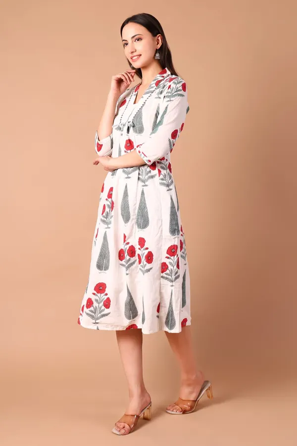 Cotton_Hand_Block_Printed_Dress_With_Sequence_Hand_Work_On_Neck_And_Pockets