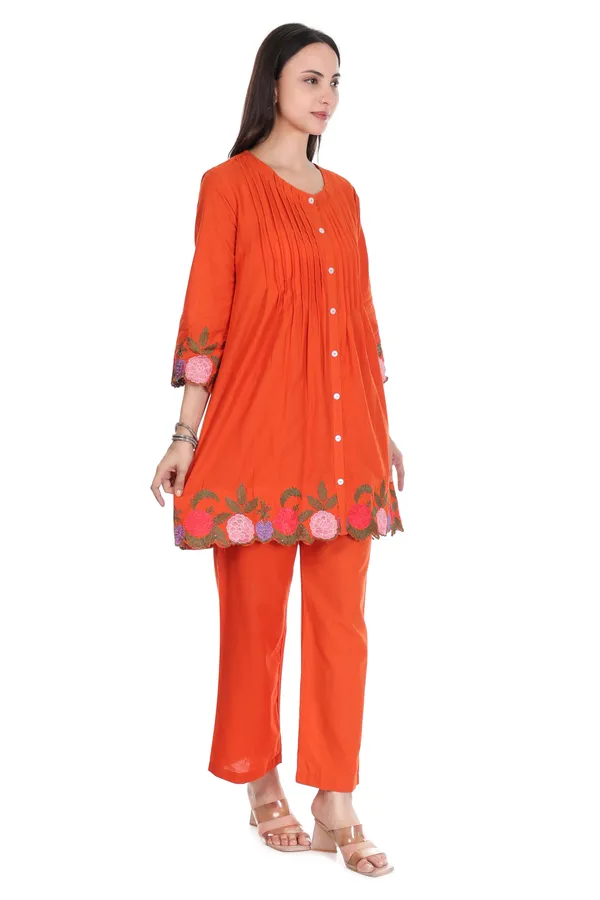 Orange_Pintuck_Floral_Scallop_Embroidery_Kurta_with_Pants_Set_for_Women