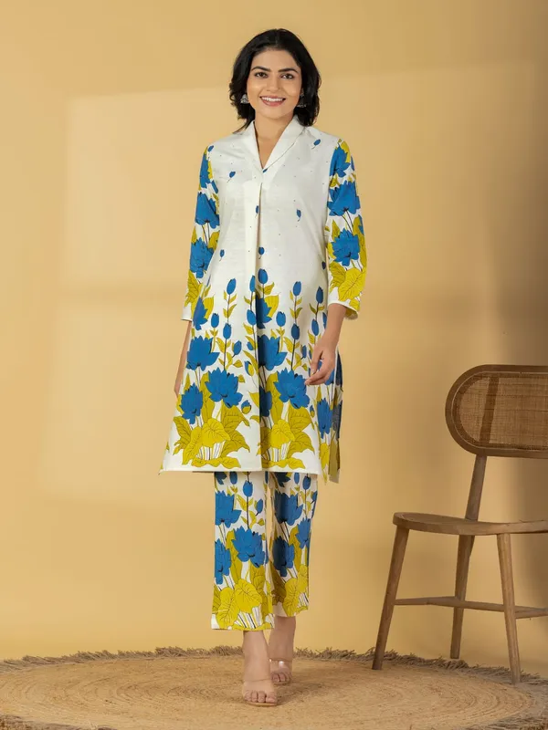 White_Floral_Printed_Cotton_Flex_Co_Ord_Set_With_Stone_Work_-_Kurta_And_Pants