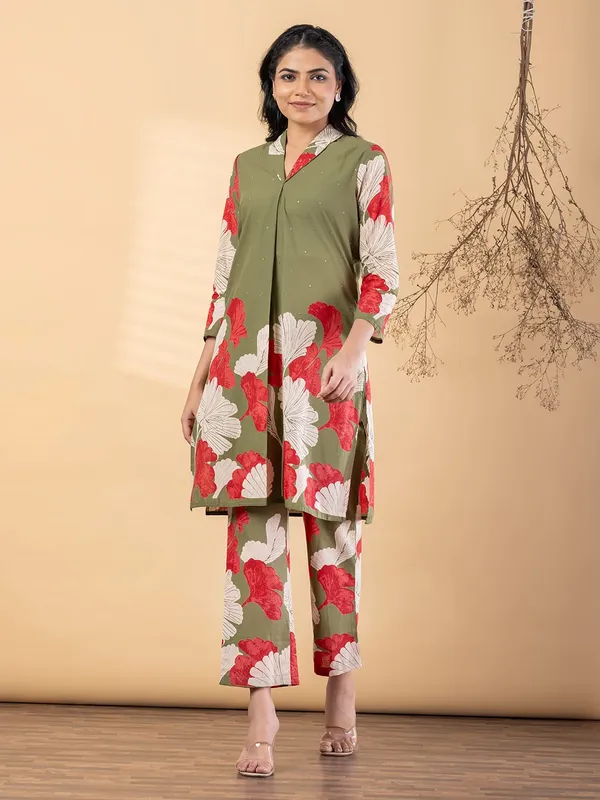 Olive_Green_Floral_Print_Cotton_Co-Ord_Set_With_Stone_Work-_Kurta_And_Pants