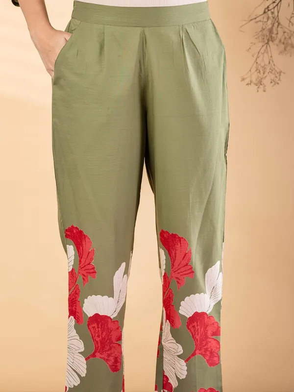 Olive_Green_Floral_Print_Cotton_Co-Ord_Set_With_Stone_Work-_Kurta_And_Pants