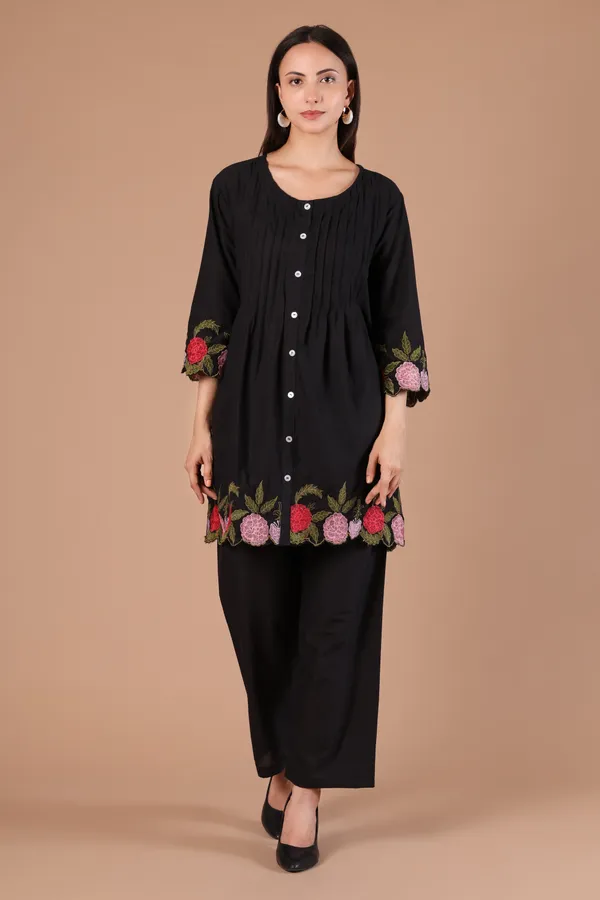Black_Pintuck_Floral_Scallop_Embroidery_Kurta_with_Pants_Set_for_Women