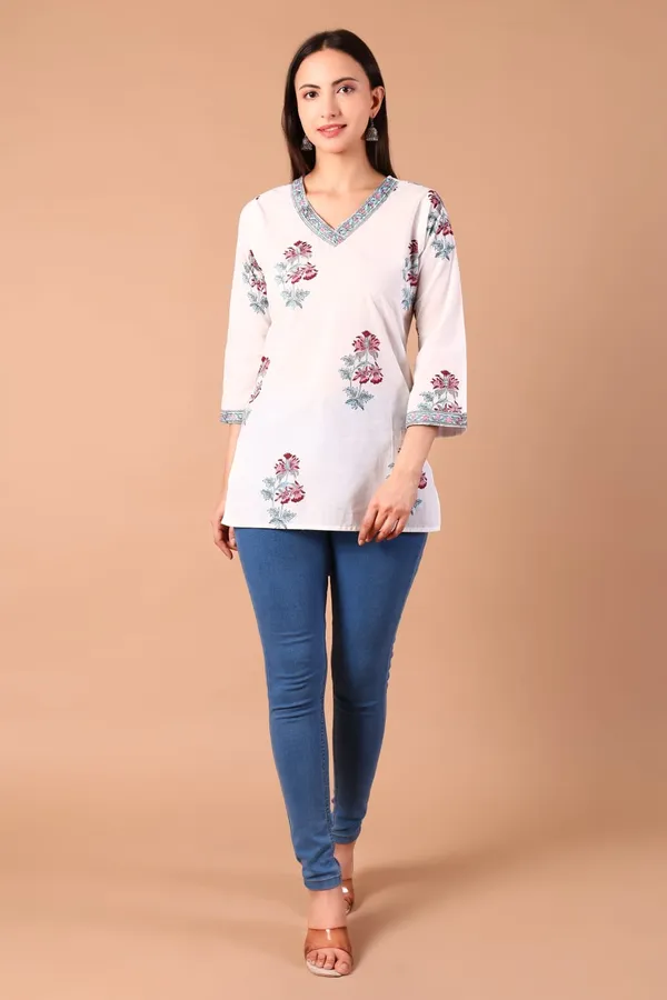 Cotton_Hand_Block_Printed_V_Neck_Tunic_With_3/4_Sleeves