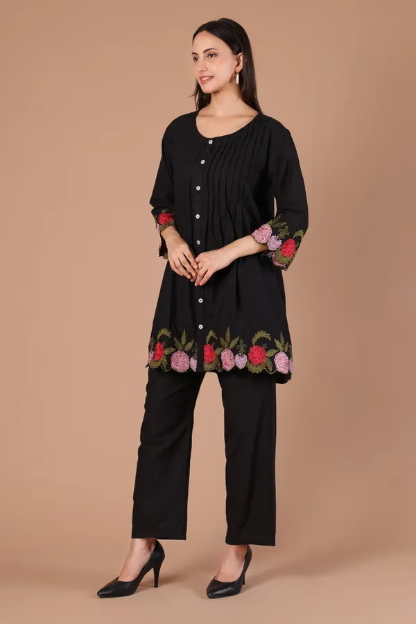 Black_Pintuck_Floral_Scallop_Embroidery_Kurta_with_Pants_Set_for_Women