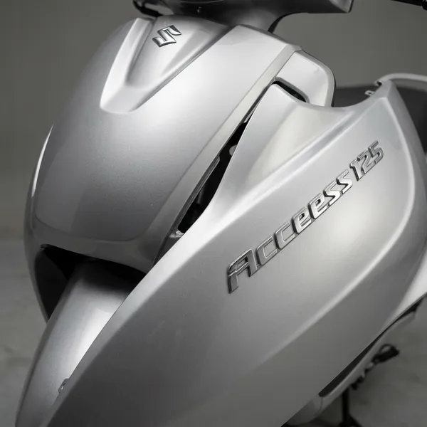 Full_Fiber_Body_Kit_For_Access125_New_Model_Silver