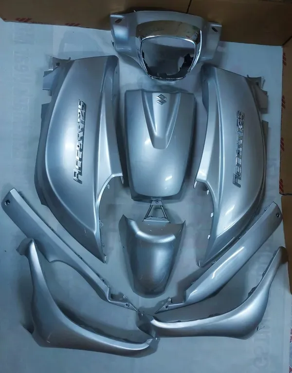 Full_Fiber_Body_Kit_For_Access_Old_125Cc_Silver