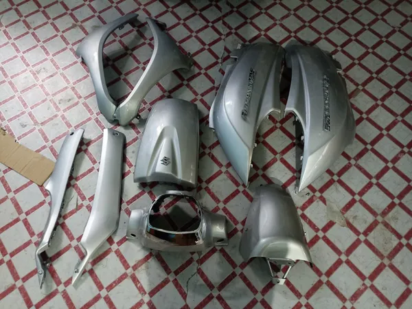 Full_Fiber_Body_Kit_For_Access125_New_Model_Grey