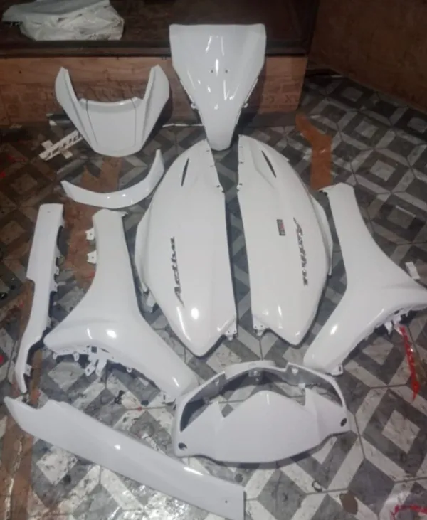 Yatos_Full_Fiber_Body_Kit_For_Activa_6G_White