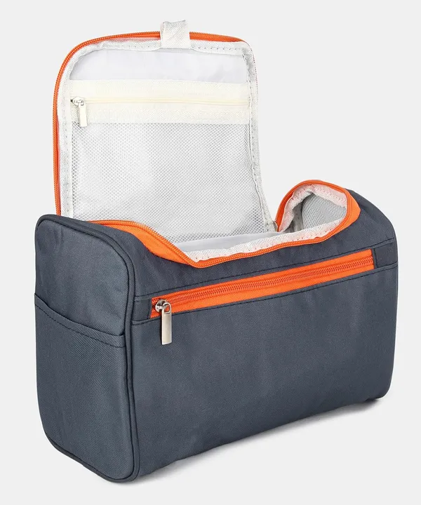 Makeup_Organizer_Portable_Toiletry_And_Skincare_Storage_Pouch_Zipper_Makeup_Case_For_Brushes_Cosmetics_And_Beauty_Essentials_Lightweight_Travel_Storage_Bag_Grey