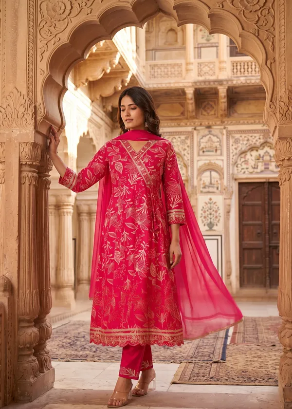 Womens_Rani_Pink_Rayon_Printed_Kurti_Pant_Dupatta_Set_|_Ethnic_Wear_Kurta_Set