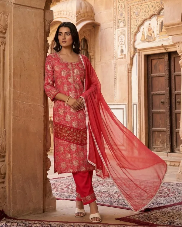 Womens_Coral_Pink_Rayon_Printed_And_Embroidered_Kurti_Pant_Dupatta_Set_|_Ethnic_Festive_Party_Wear_Kurta_Set_For_Women