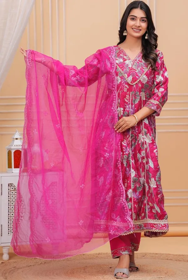 Womens_Rani_Pink_Vatican_Fabric_Printed_And_Embroidered_Kurti_Pant_Dupatta_Set_|_Luxury_Ethnic_Festive_Wear_Kurta_Set