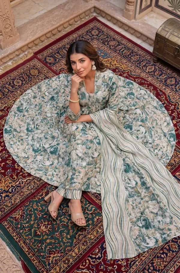 Womens_Green_Floral_Printed_Rayon_Kurti_Pant_Dupatta_Set_With_Square_Neck_And_Gathered_Design