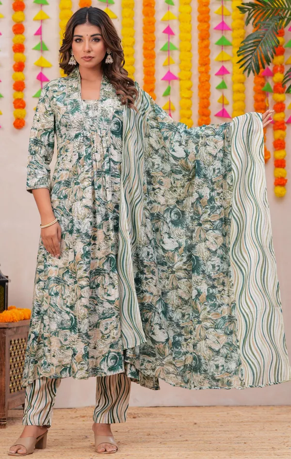 Womens_Green_Floral_Printed_Rayon_Kurti_Pant_Dupatta_Set_With_Square_Neck_And_Gathered_Design
