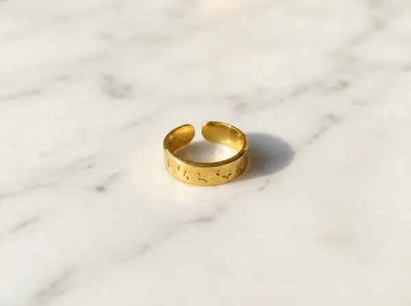 Celestial_Dreams_Gold_Stainless_Steel_Premium_Ring